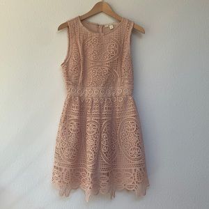 Miami embroider lace crochet cream size small